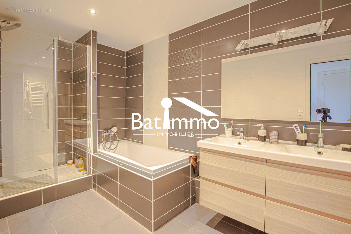 Appartement à MARLY