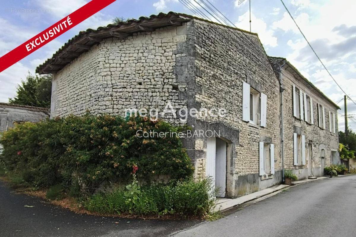 Maison à JUILLAC-LE-COQ