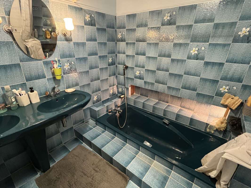 Grande Maison Familiale avec revenu locatif ! - photo 11