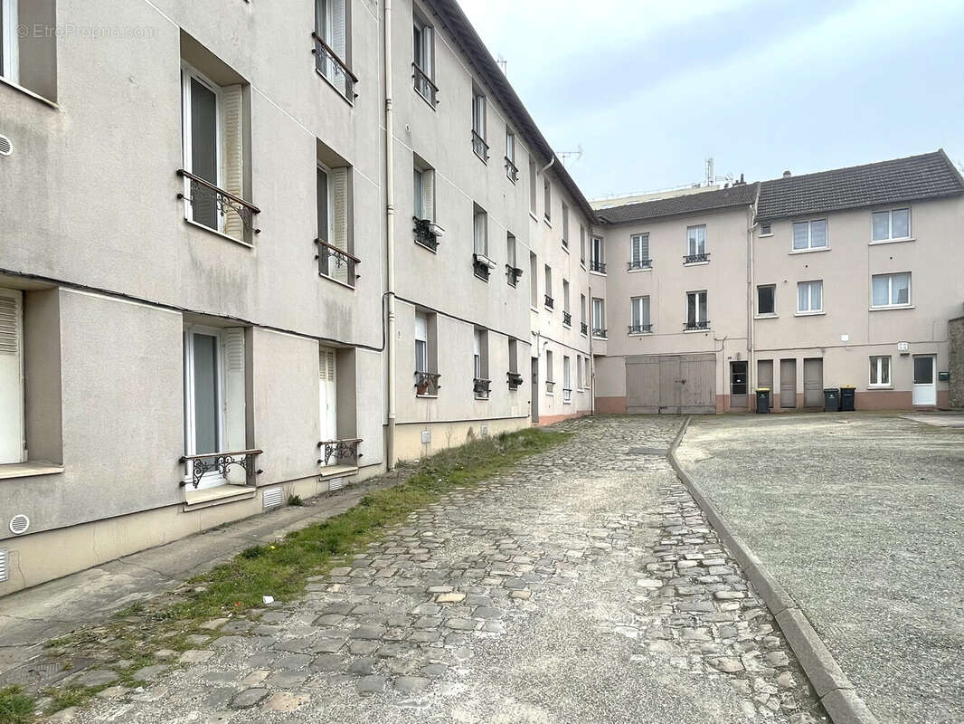 Appartement à SAINT-CYR-L&#039;ECOLE