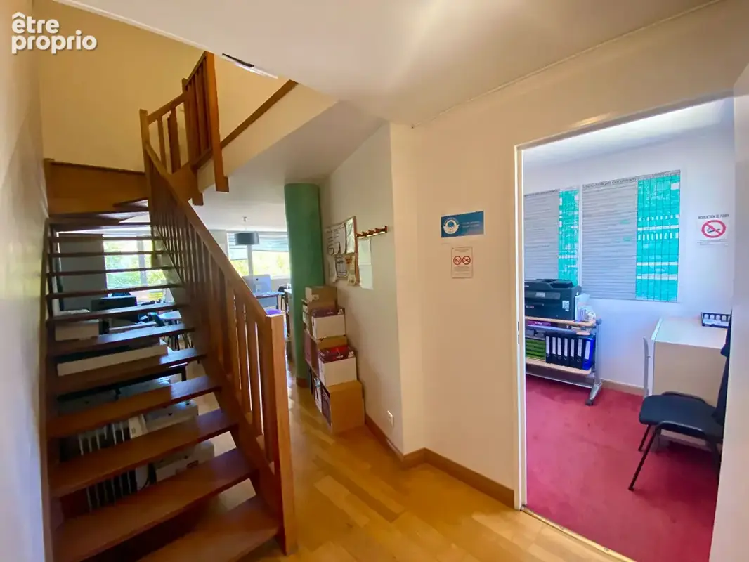 Centre-ville de Millau  Duplex professionnel avec locataire en place - photo 6