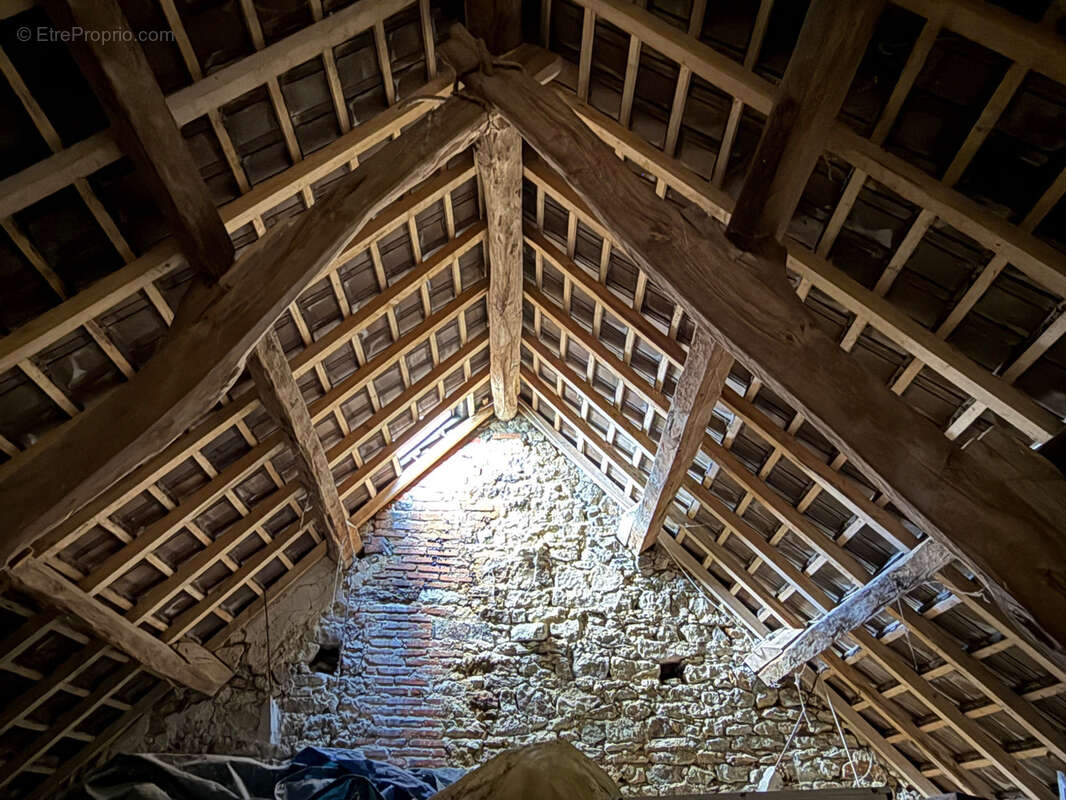Auv 1224 : Maison en pierres, garage, vue superbe, 822m2 - photo 46