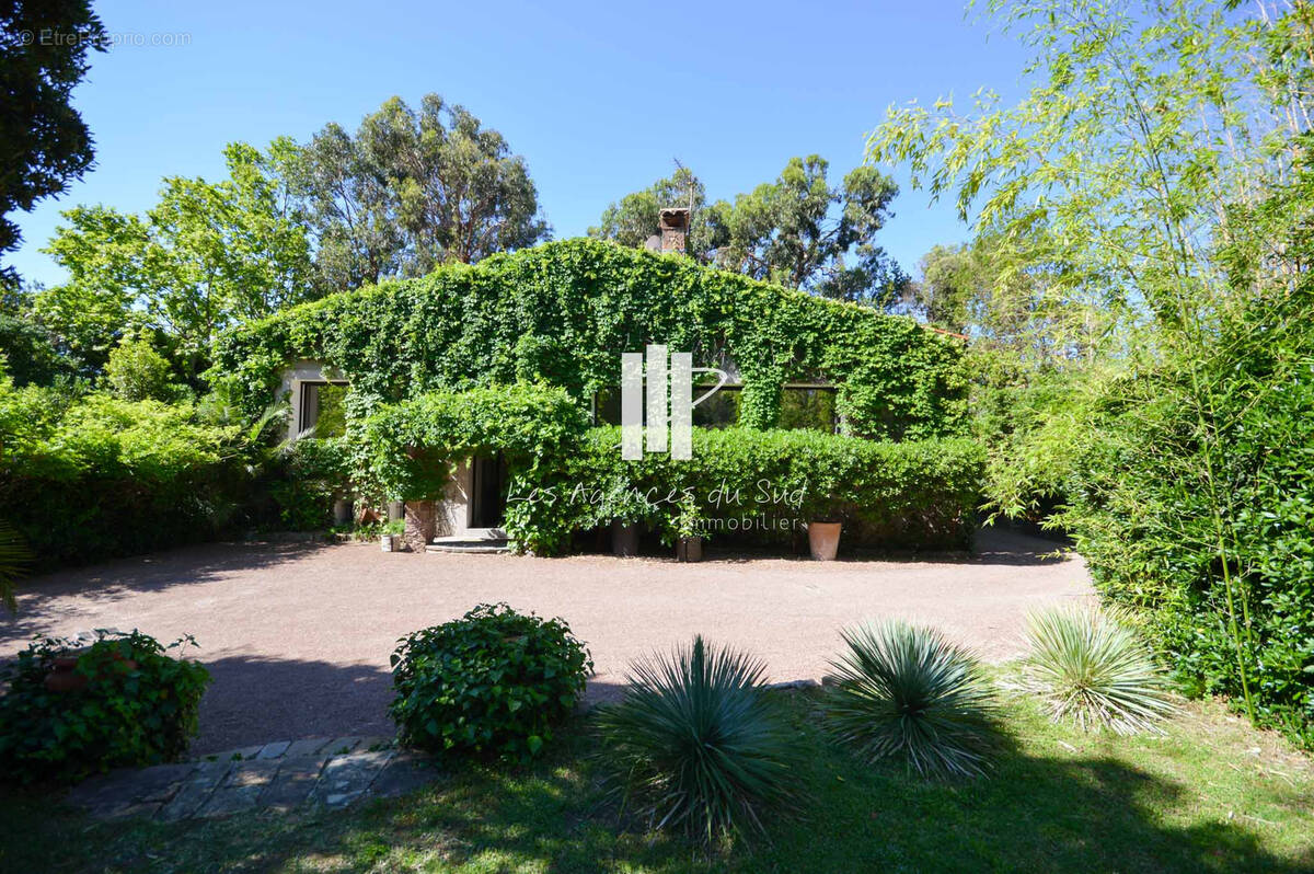 Maison à SAINT-RAPHAEL