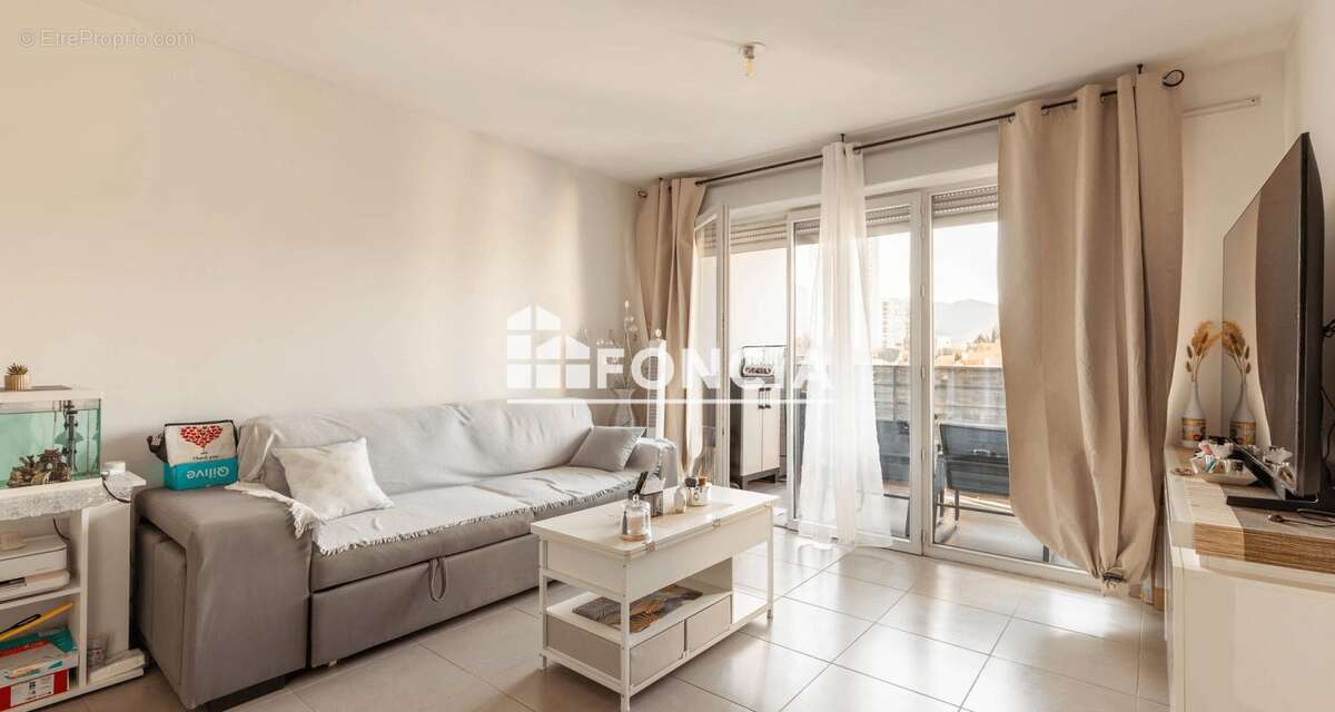 T2 avec terrasse et stationnement – Vendu loué – Résidence sécurisée - photo 2