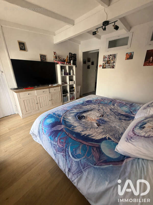 Maison 90 m² à Sainte-Anastasie-Sur-Issole  - photo 6