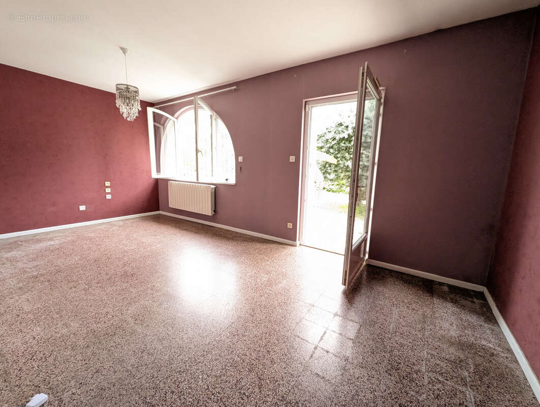 Appartement à SAINTES