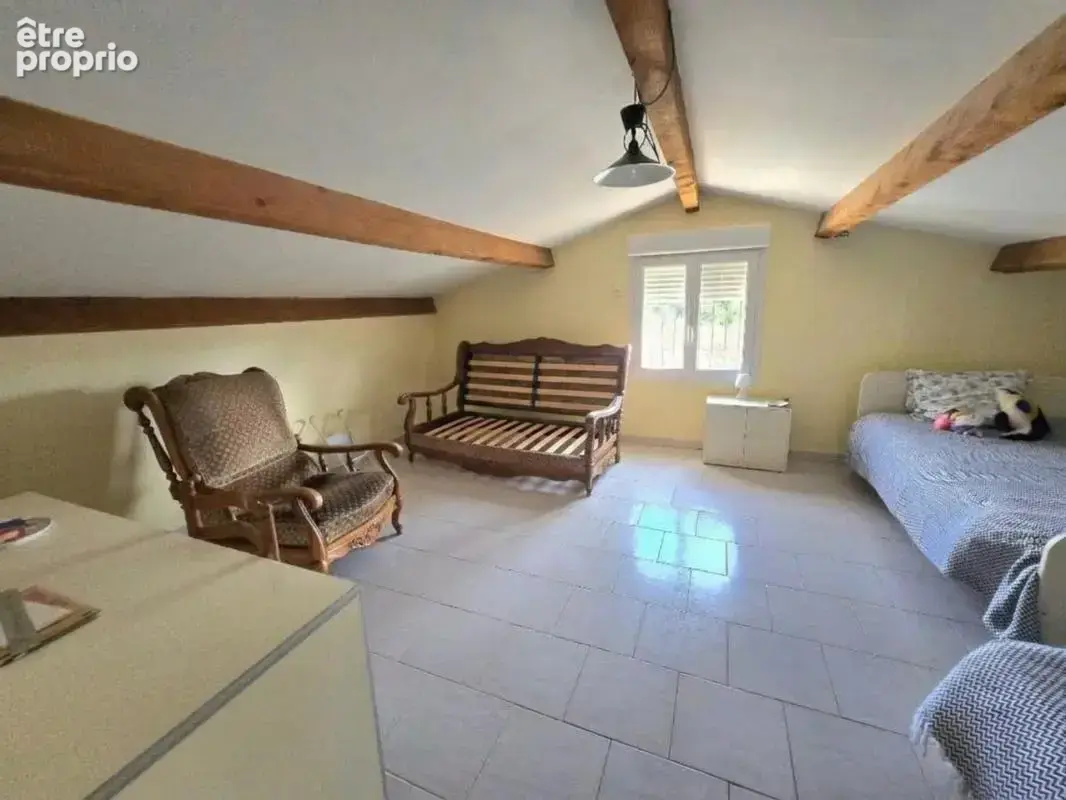 Maison familiale 127 m² avec piscine & grand terrain à Fos-sur-Mer – 4 Ch, Garage & Véranda - photo 9