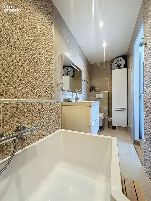 Appartement T4 95 m² rénové au coeur du Triangle d'Or d'Annecy - photo 16