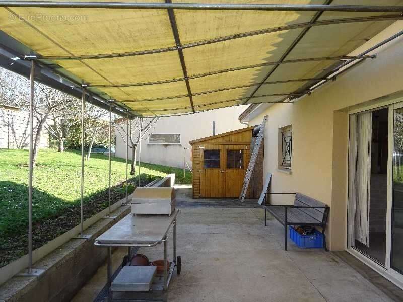 Maison à SAINT-JUNIEN