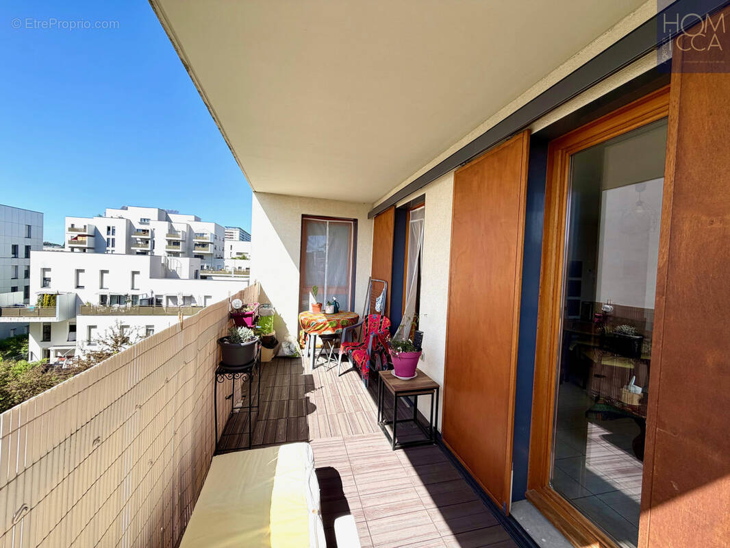 Appartement à LYON-9E