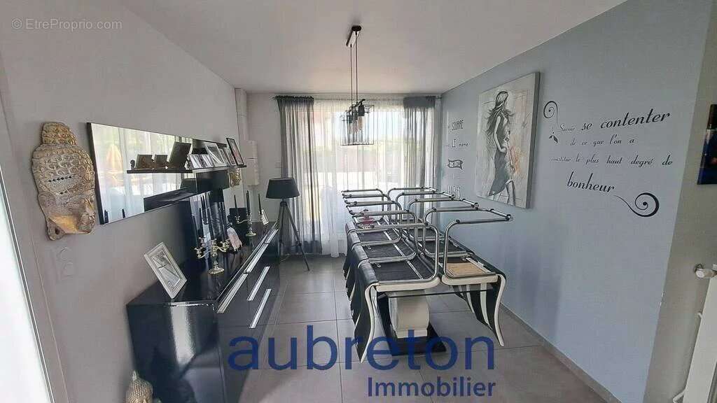 Maison à SAINT-CASSIEN