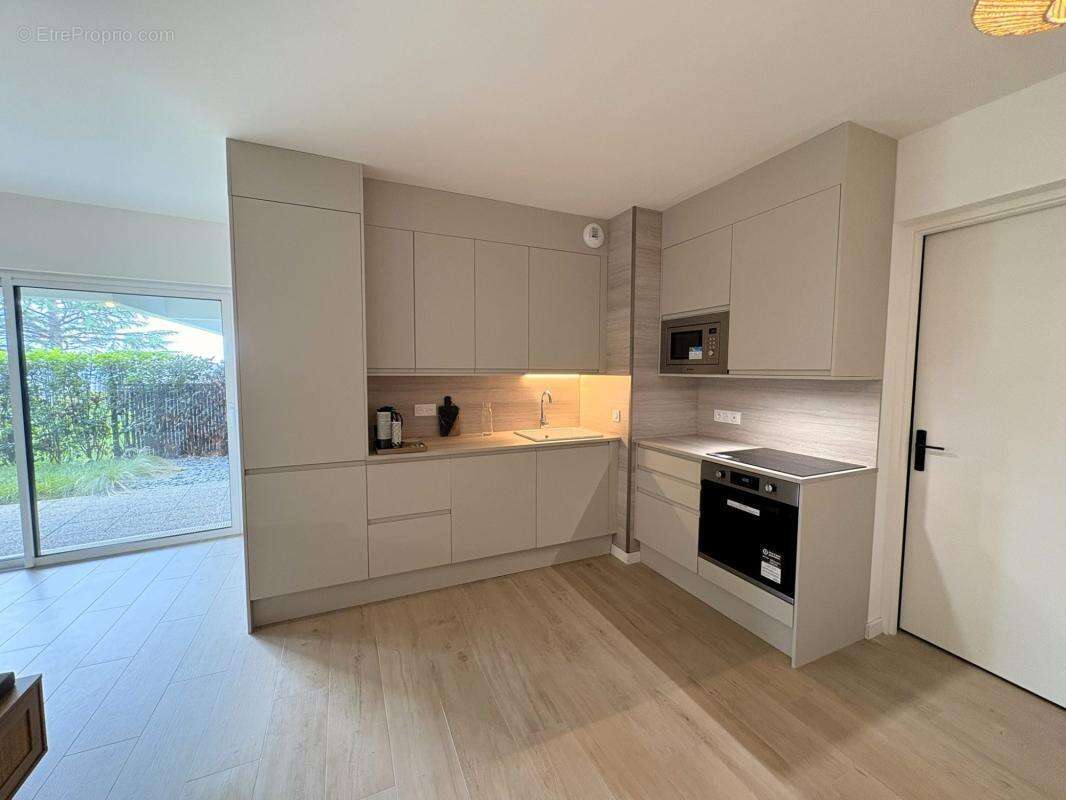 Appartement à MONT-SAINT-AIGNAN