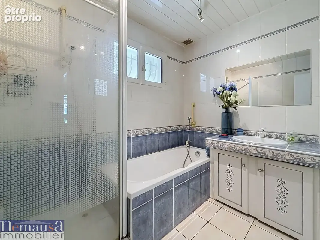 A vendre Maison plain-pied 118 m2 avec piscine et véranda   Nîmes, secteur CHU Carémeau - photo 18