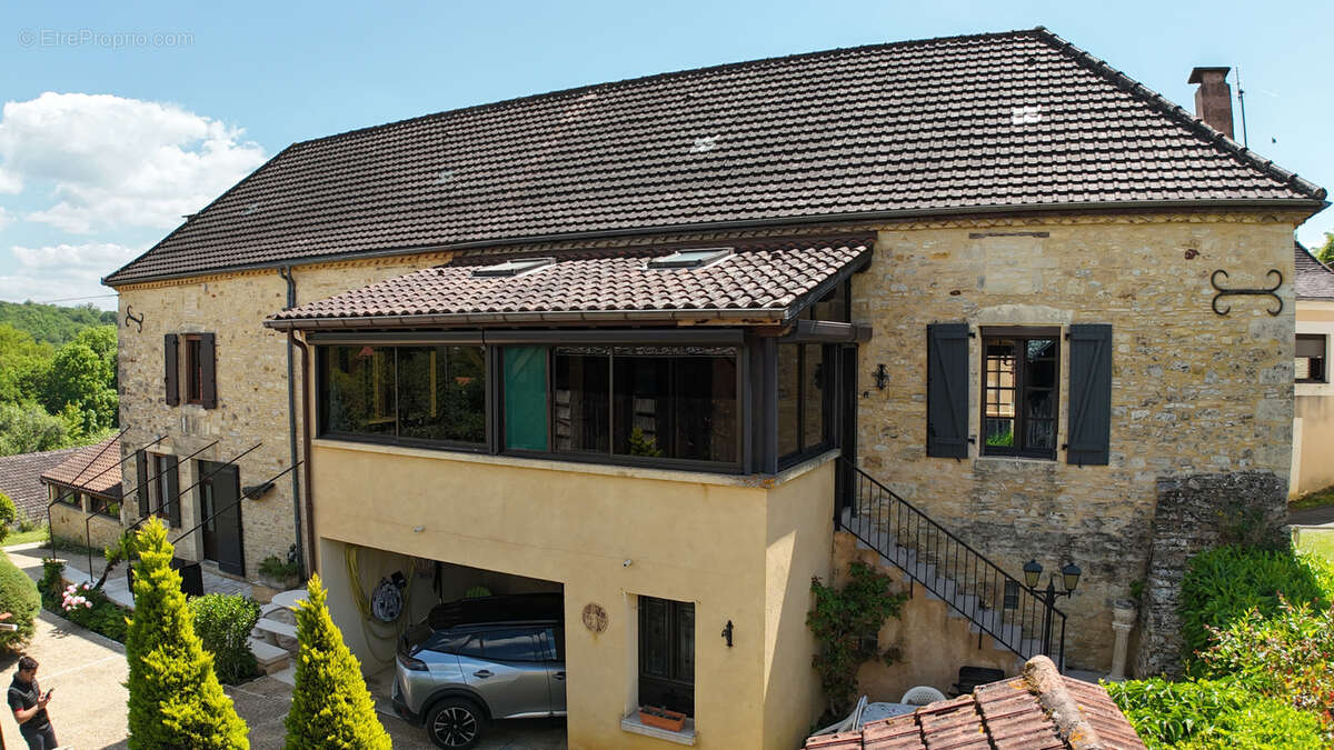 Maison à GOURDON