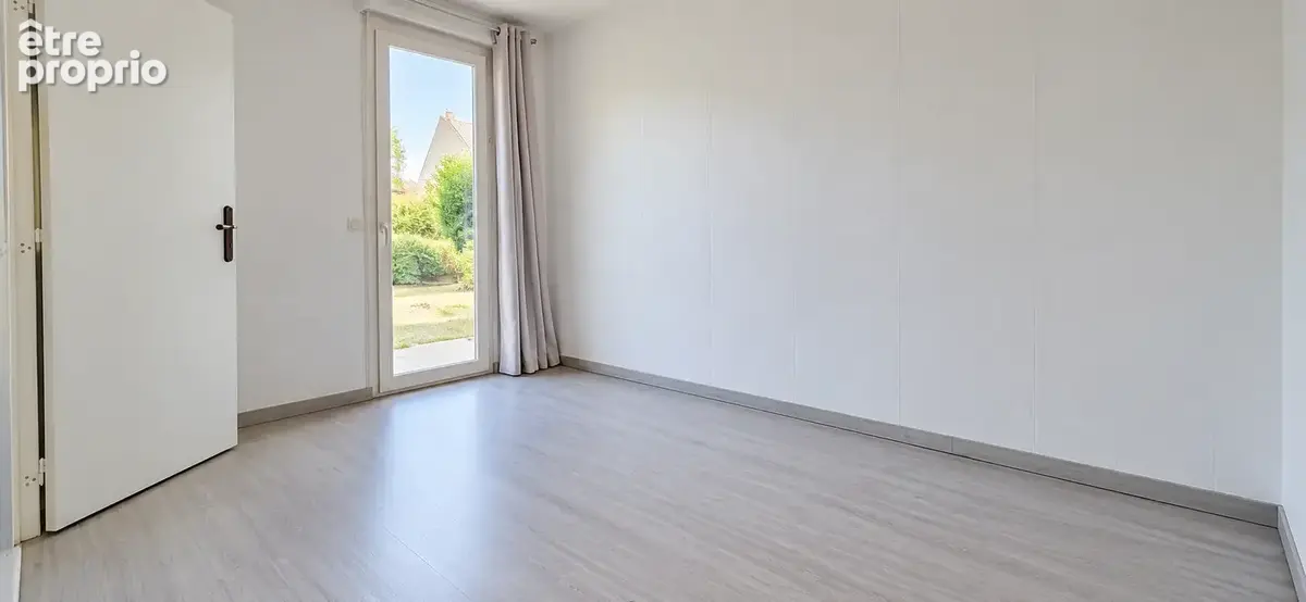 Maison plain pied / 4 chambres / garage - photo 9