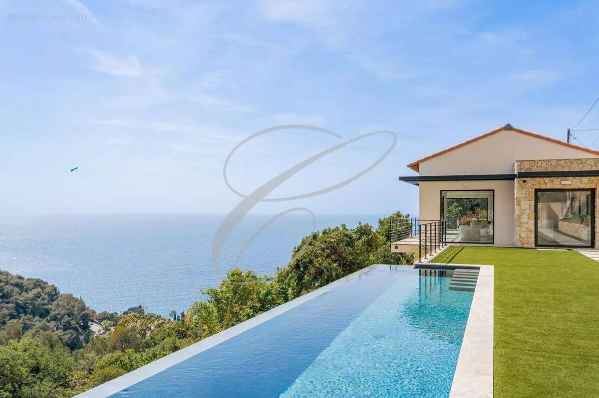 Maison à ROQUEBRUNE-CAP-MARTIN
