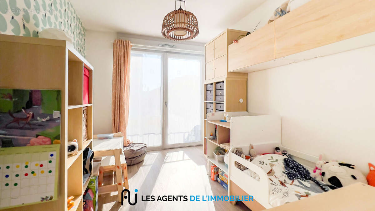 Appartement à NANTERRE
