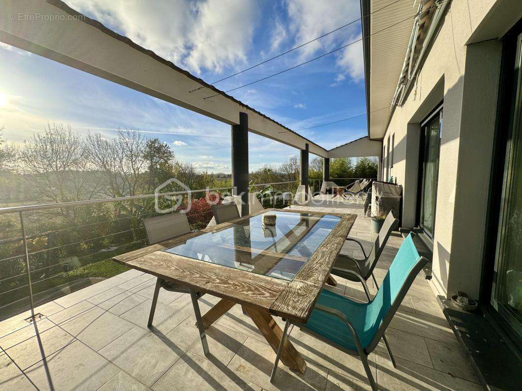 Maison à BELLESERRE