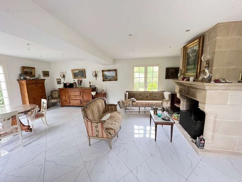 230 m² habitable, garage de 150 m² et terrain de 3735 m² a la ferte sous jouarre - photo 4