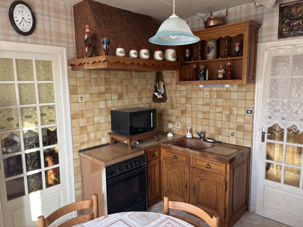 Maison à ARNAC-POMPADOUR