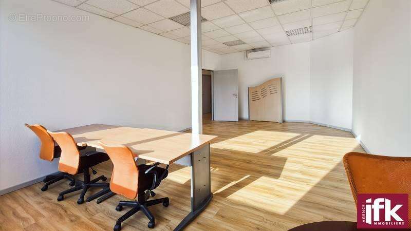 Commerce à HORBOURG-WIHR