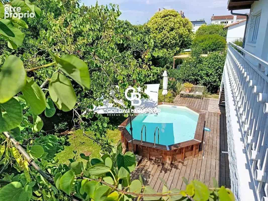 Maison d’architecte 1969 à toit plat avec piscine et appartement indépendant – Saintes, commerces à pied - photo 19