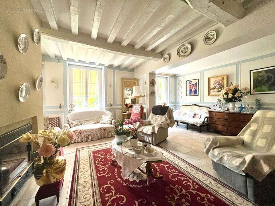 Maison à CHICHEBOVILLE