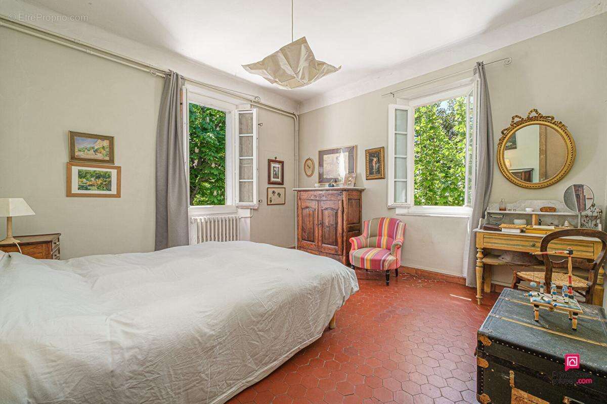 Maison à MARSEILLE-11E