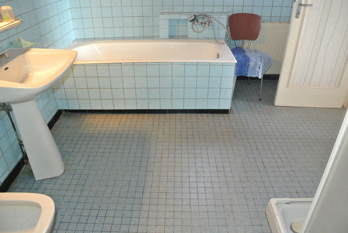 Maison à MAUVEZIN-SUR-GUPIE