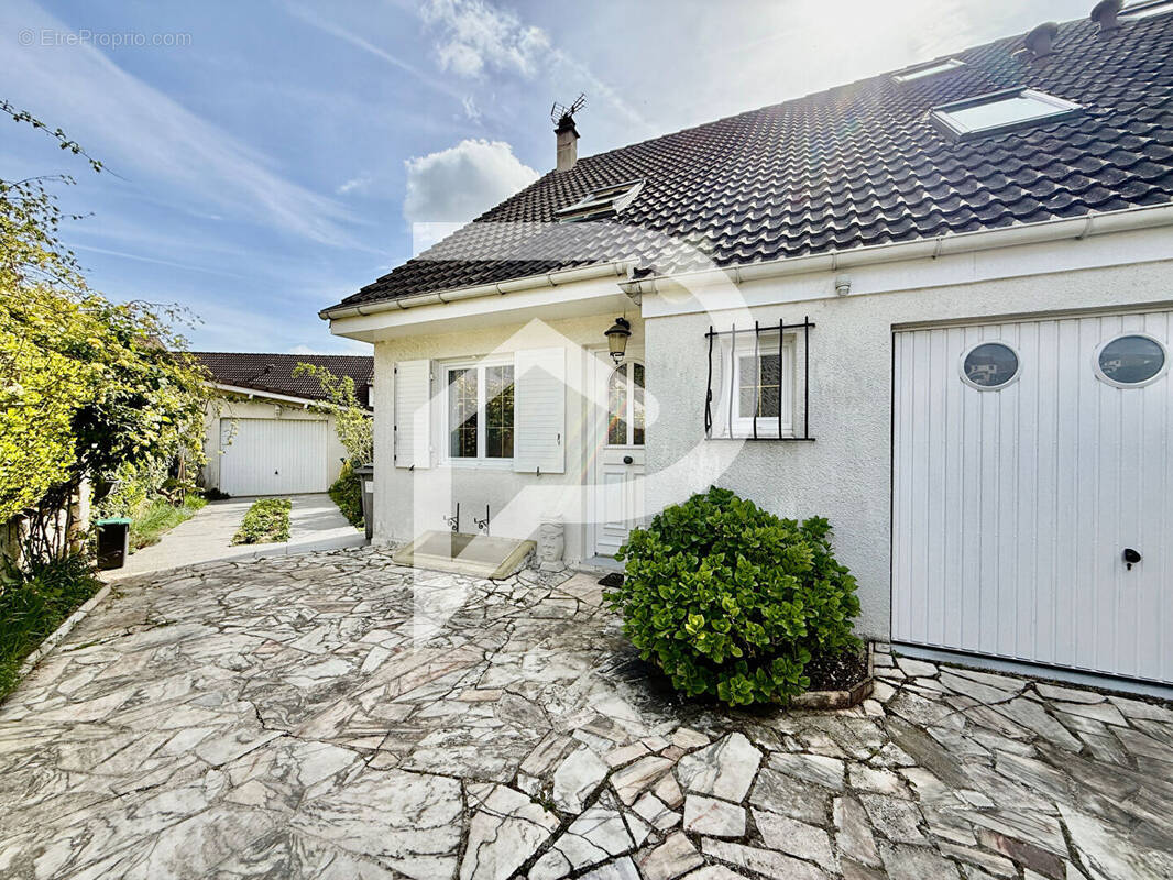 Maison à VILLEPINTE