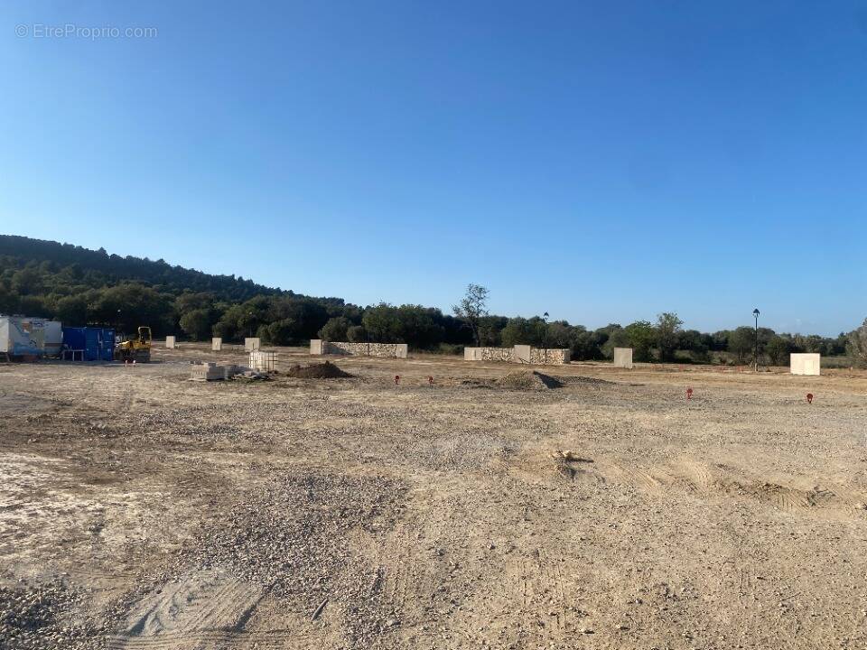 Terrain à BAGES