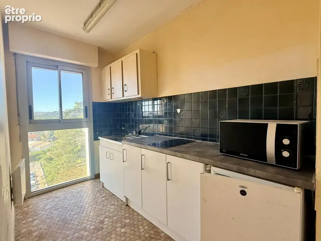 T2 de 48 m² – Dernier étage avec ascenseur, vue imprenable sur les Pyrénées, parking et cellier - photo 2