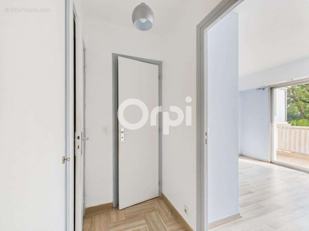 Appartement à MANDELIEU-LA-NAPOULE