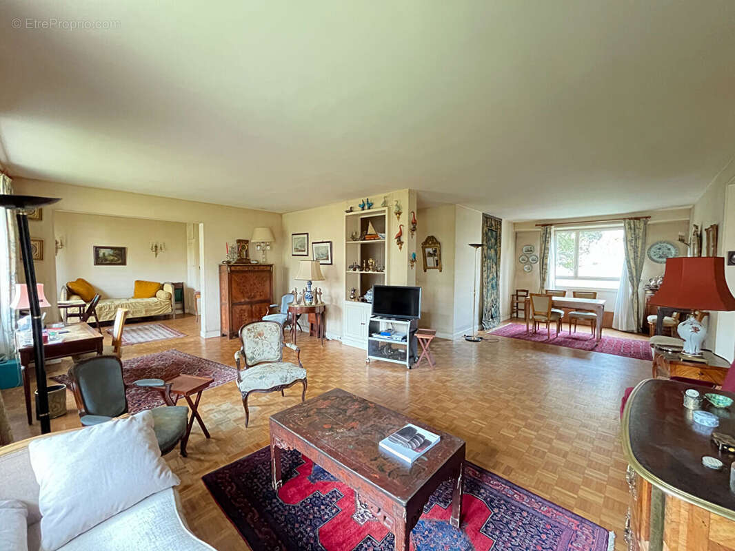 Appartement à SAINT-CLOUD