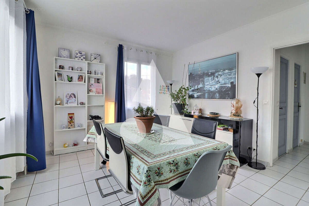 Maison à AUVERS-SUR-OISE