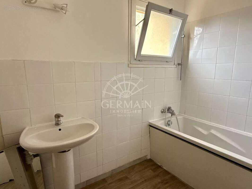 Appartement à L&#039;ISLE-SUR-LA-SORGUE