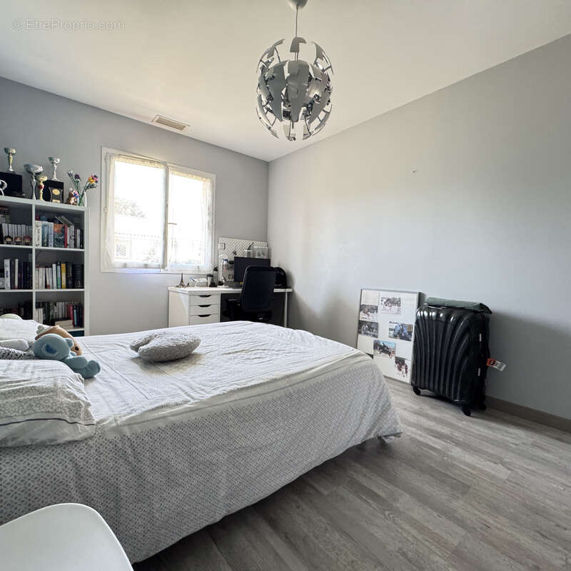 Superbe maison familiale de 153 m2 avec piscine, au calme - photo 16