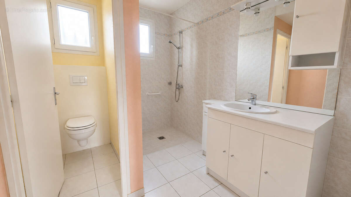Maison de plain pied à LA FERRIERE - photo 6