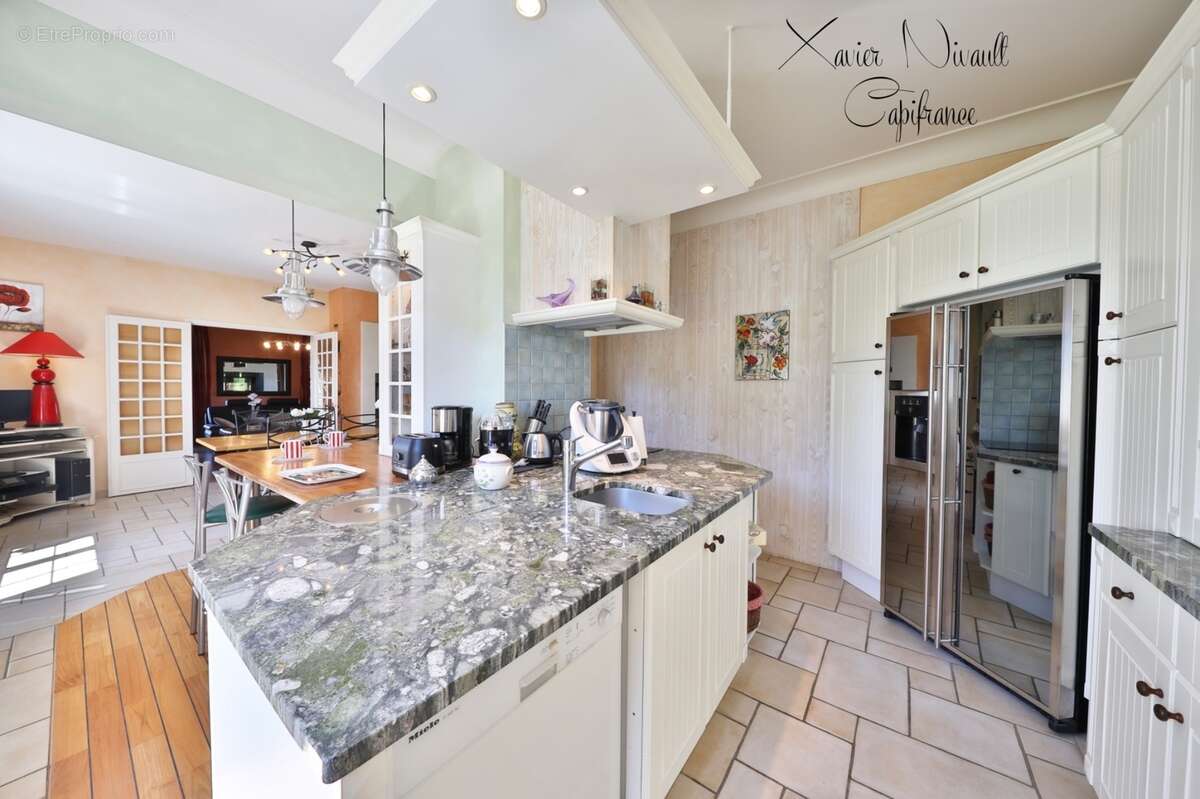 Maison à vendre 10 pièces MONCOUTANT (79) - photo 4