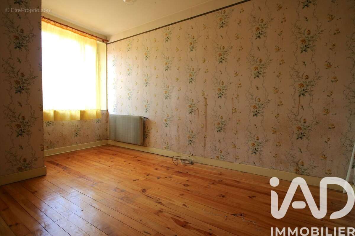 Maison 73 m² à Arlanc  - photo 9