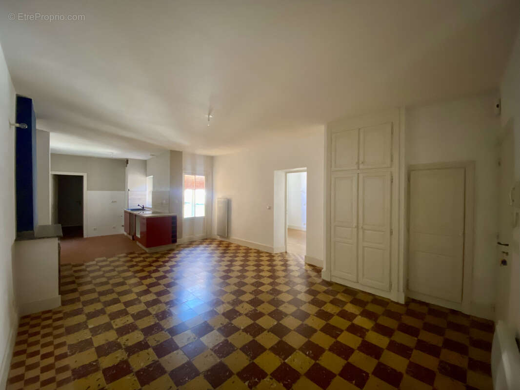 Appartement à CARCASSONNE