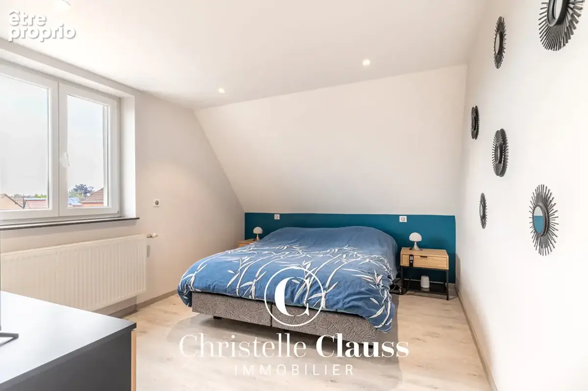 Maison familiale rénovée de 140 m² sur plus de 10 ares de terrain - photo 10