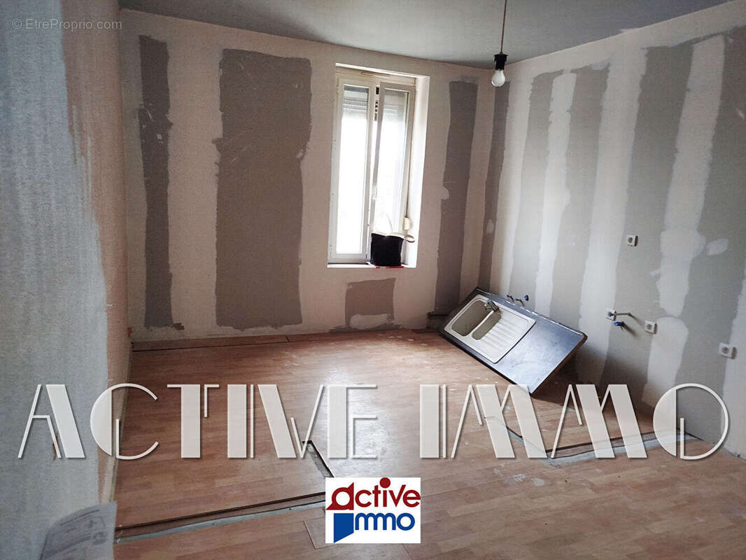 Immeuble Mont-bonvillers - 5 appts + local commercial - photo 8