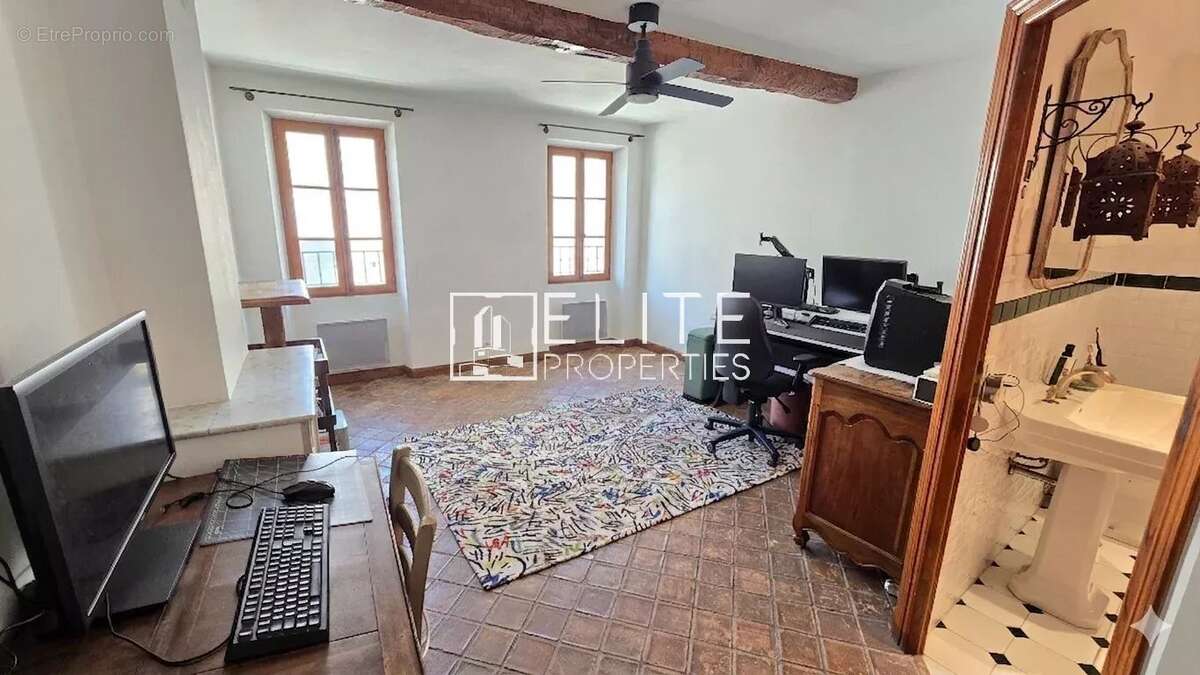 Appartement à MOUGINS