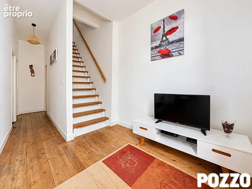 Maison de bourg en pierre entièrement rénovée, 3 chambres, terrasse, jardin, 600 m de la plage. - photo 8