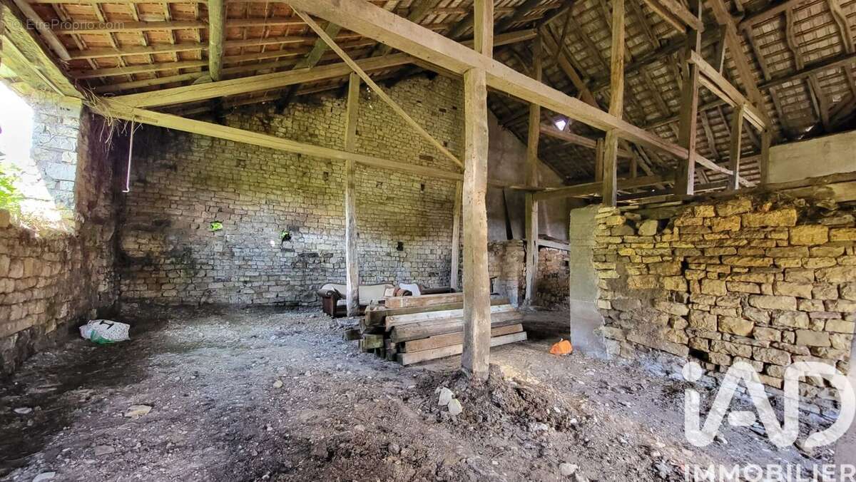 Photo 2 - Maison à GENEVREUILLE