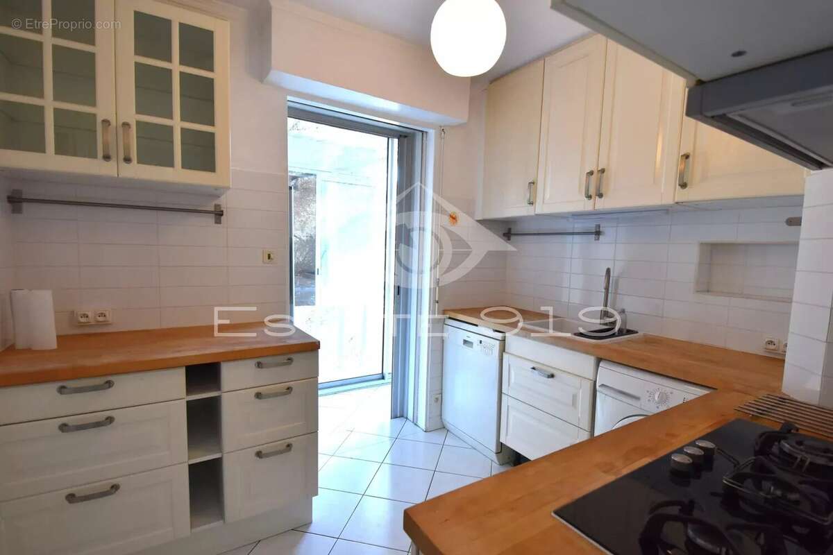 Appartement à LE CANNET