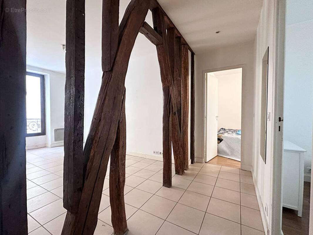 Appartement à PARIS-18E