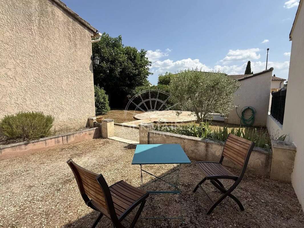 Maison à L'ISLE-SUR-LA-SORGUE