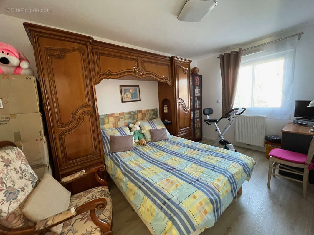 Maison à SAINT-MARTIN-DES-CHAMPS